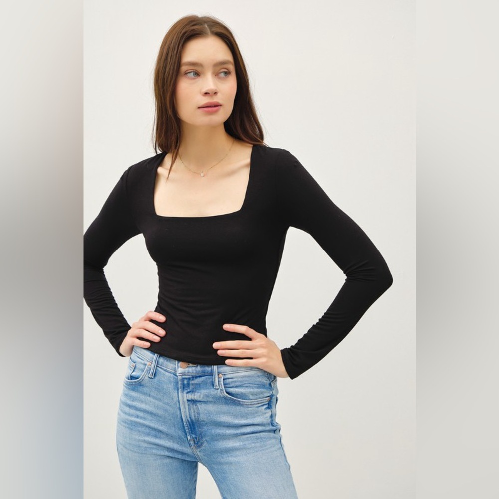406B-BLACK. Square Neck Long Sleeve Top
